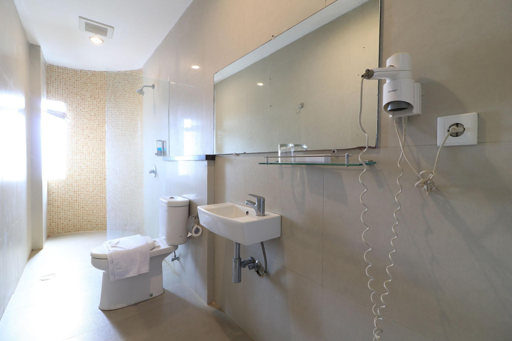 Kembang Hotel Cihampelas Bandung Exterior photo