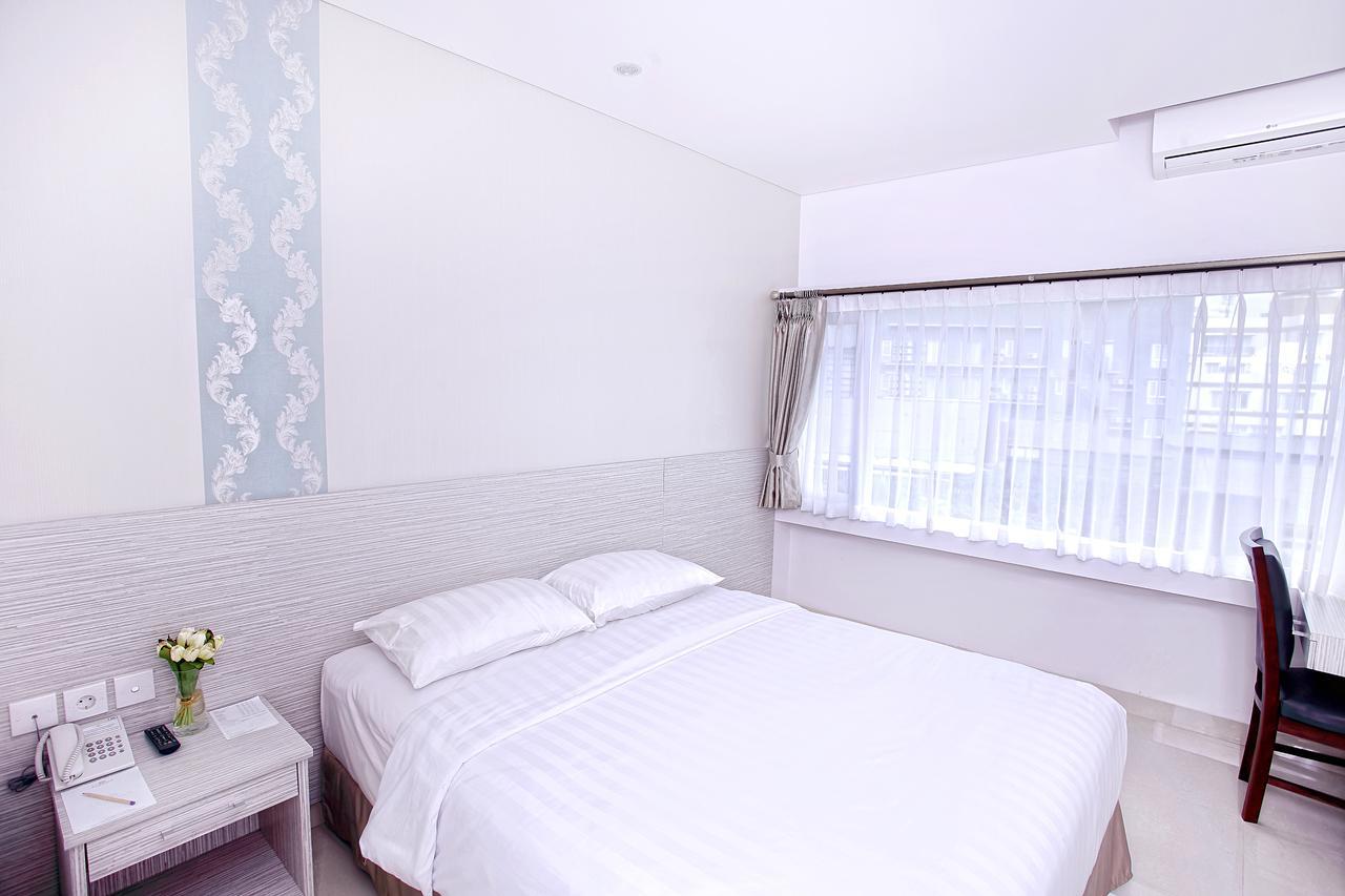 Kembang Hotel Cihampelas Bandung Exterior photo